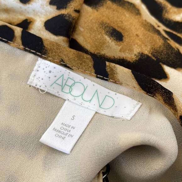 Abound cami tan leopard spaghetti straps animal print Top New Size small - Picture 3 of 6